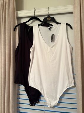 Torrid V Neck Body suits sz 1 NWT
